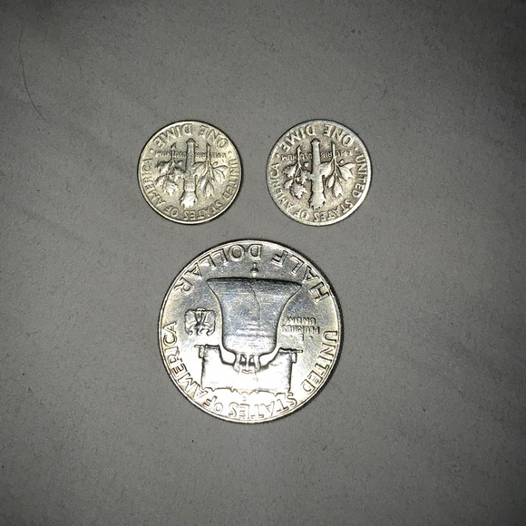 2 silver dimes and silver half dollar - Picture 2 of 2